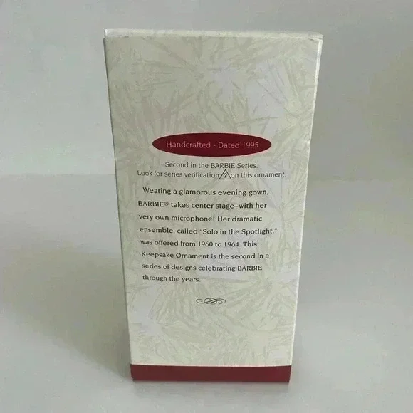 Hallmark Keepsake Ornament Barbie - Picture 4 of 13